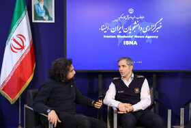 جلال ملکی سخنگوی سازمان آتش نشانی در غرفه ایسنا - چهارمین روز نمایشگاه رسانه‌های ایران
