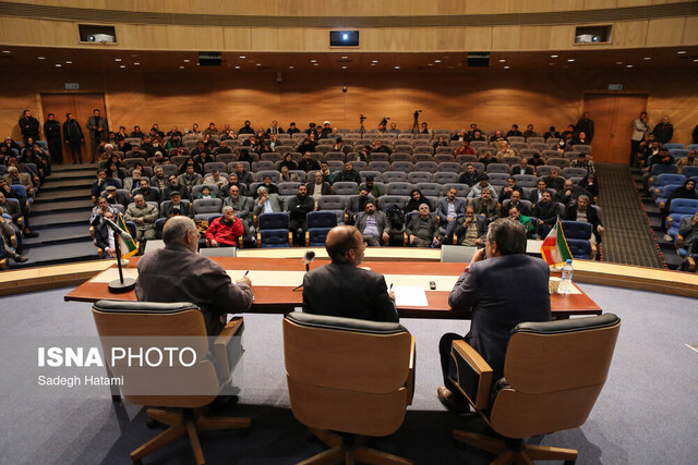 اللهکرم: اصلاحطلبان برای مردم تمام شدهاند/ جوادی حصار: پس چرا انقدر از آنان میترسید؟