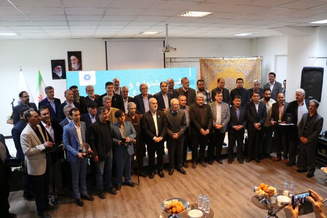 استاندار کرمان: پیگیر ثبت جهانی فرش راور خواهیم بود