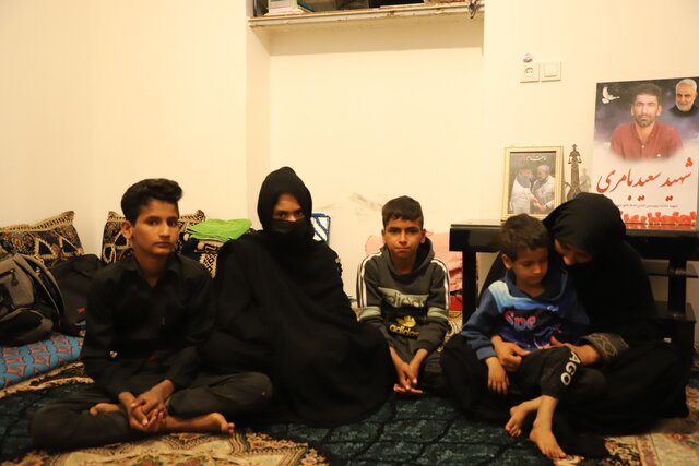 پیاده أمده بودم، پیاده خواهم رفت…