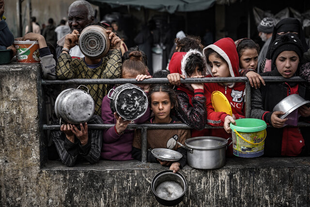 گرسنگی در غزه؛ کودکان با سوءتغذیه مواجه‌اند