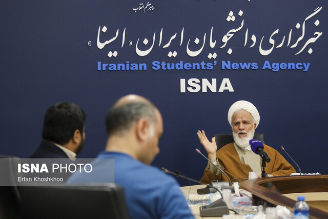 رسانهها اهمیت انتخابات خبرگان را برای مردم نشان دهند