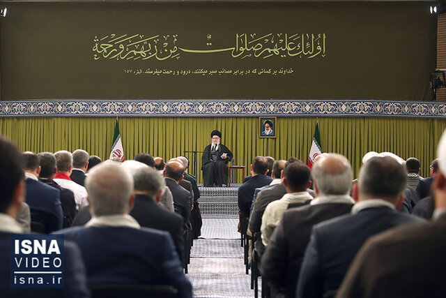 ویدیو/ «اعتماد به جمهور مردم و اسلام» عامل پایداری و پیشرفت نظام است ویدیو/ «اعتماد به جمهور مردم و اسلام» عامل پایداری و پیشرفت نظام است