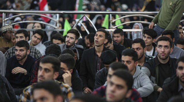 تجدید بیعت سه هزار دانشجو با امام زمان در مسجد مقدس جمکران