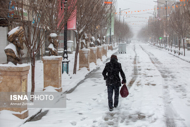 عکس آرشیوی است از تعطیلی مدارس تا تاخیر در بازگشایی ادارات یزد