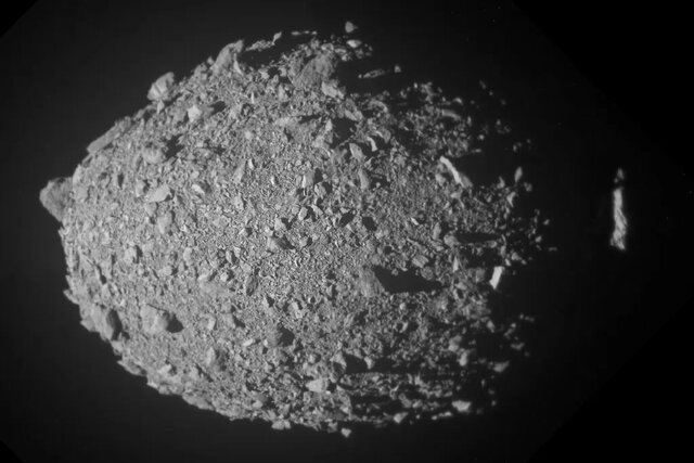 ناسا یک آبنبات سنگی را در فضا به جا گذاشته است!