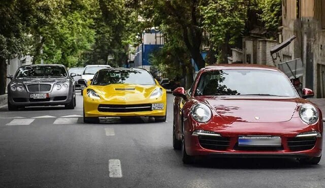 یک عضو کمیسیون صنایع: تعرفه واردات خودرو در سال آینده به ۲۰ درصد کاهش خواهد یافت