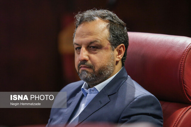 دریافت مالیات علیالحساب ۲ درصدی از صادرات مواد خام و نیمهخام متوقف شد  دریافت مالیات علیالحساب ۲ درصدی از صادرات مواد خام و نیمهخام متوقف شد