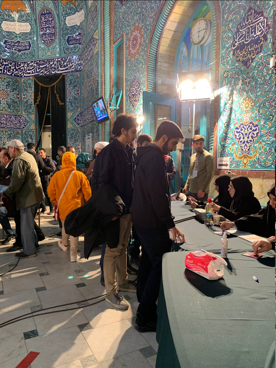 گزارش ایسنا از برگزاری انتخابات در حسینیه ارشاد