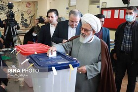 امام‌جمعه و استاندار زنجان رأی خود را به صندوق انداختند