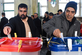 حصور مردم سمنان در محل صندوق اخذ رای 