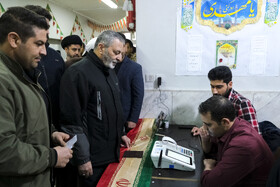 حضور سید عبدالرحیم موسوی فرمانده کل ارتش در پای صندوق رای