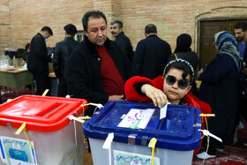 حضور مردم پای صندوق های اخذ رای در کردستان