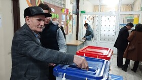 حضور مردم پای صندوق های اخذ رای در اردبیل