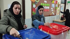 حضور مردم پای صندوق های اخذ رای در اردبیل