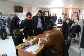 حضور مردم پای صندوق های اخذ رای در اردبیل