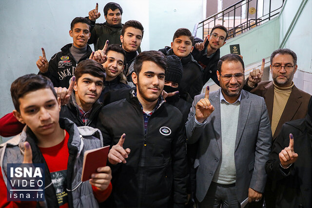 ویدیو/ تلاش رأیاولیها برای تعیین سرنوشت کشور ویدیو/ تلاش رأیاولیها برای تعیین سرنوشت کشور