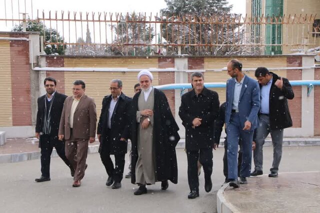 حضور چشمگیر مردم کرمان پای صندوق‌های رای/ انتخابات با آرامش و امنیت در حال برگزاری است