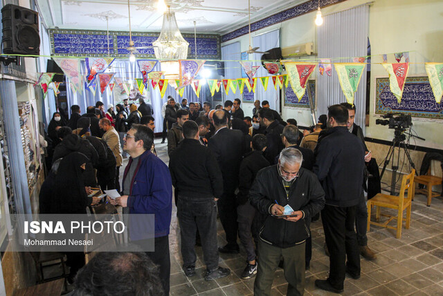 صفهای طولانی؛ آنچه از ۱۱ اسفند در یادها میماند