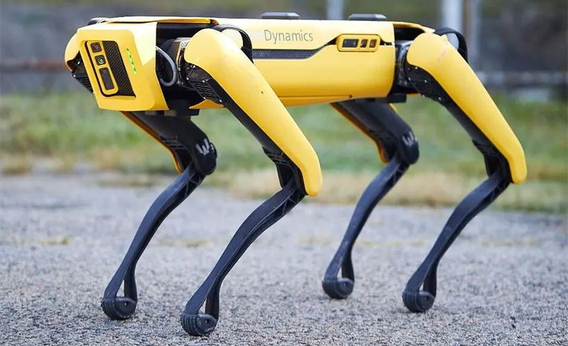 چرا بسیاری از رباتها سفید رنگ هستند؟