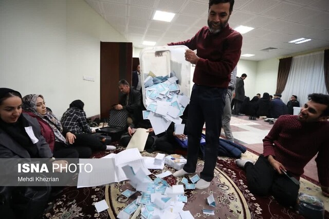 پخش زنده آغاز شمارش آراء در حوزههای انتخابیه استان همدان