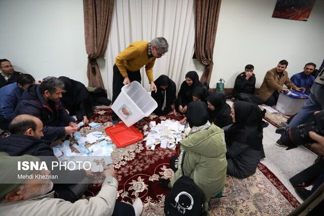 پخش زنده آغاز شمارش آراء در حوزههای انتخابیه استان همدان