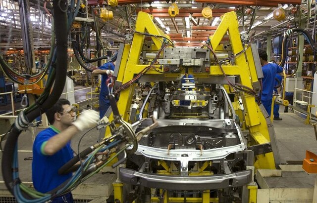 حال صنعت خودرو خوب میشود؟/ خودروسازان دست به کار شدند حال صنعت خودرو خوب میشود؟/ خودروسازان دست به کار شدند