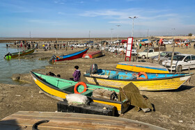 قایق ها در ساحل بندر ترکمن