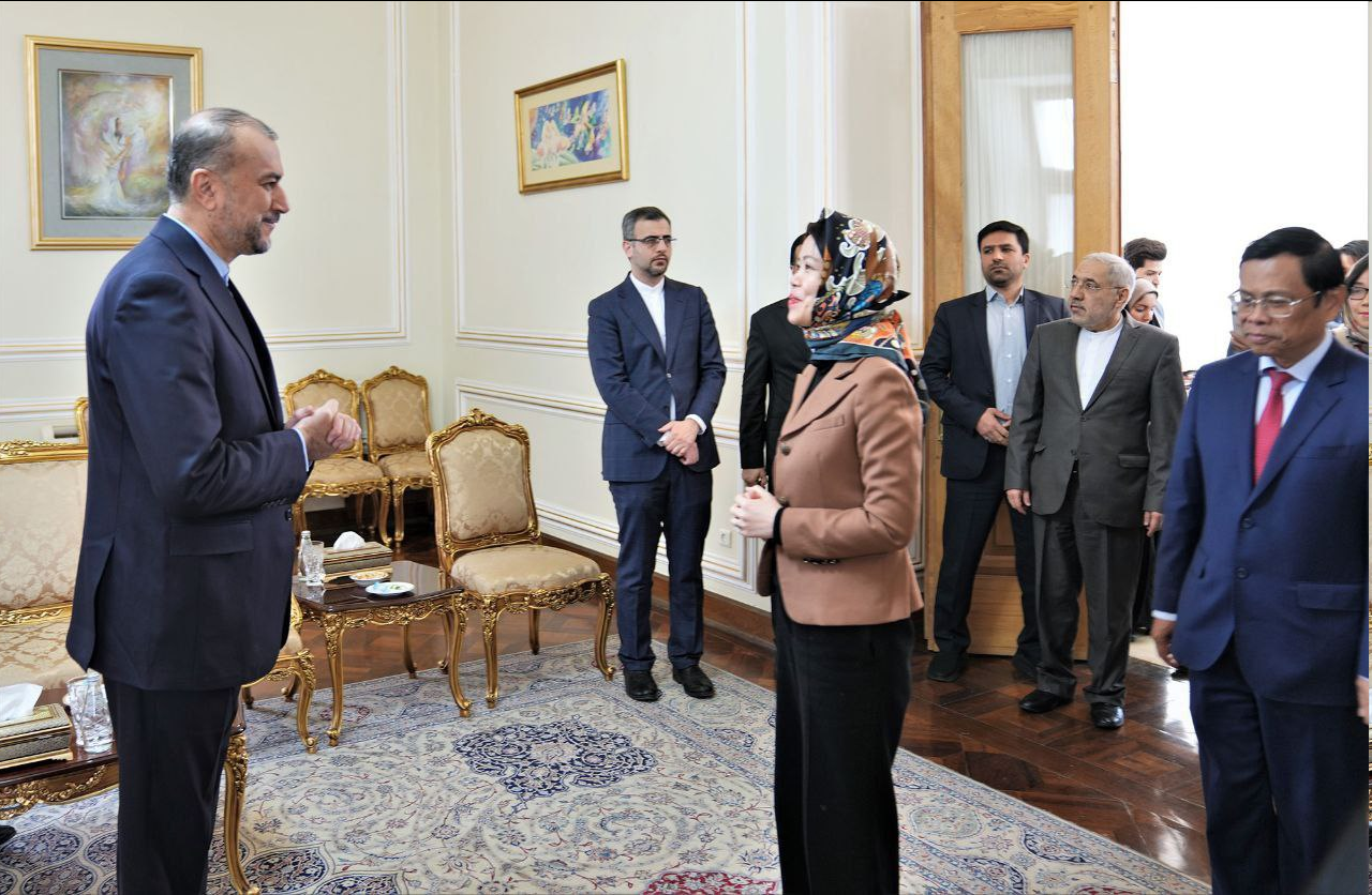 دیدار معاون سیاسی وزیر خارجه ویتنام با امیرعبداللهیان