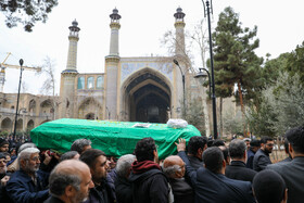 تشییع پیکر آیتالله امامی کاشانی