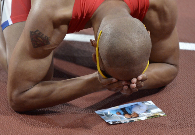 داستان اشکهای ۲ قهرمان روی سکوی المپیک داستان اشکهای ۲ قهرمان روی سکوی المپیک