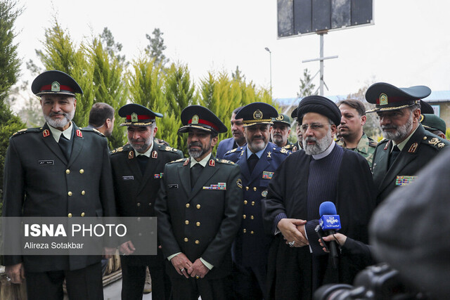 نیروی انتظامی در مقابل تبهکاران و مجرمان باید با اقتدار ظاهر شود نیروی انتظامی در مقابل تبهکاران و مجرمان باید با اقتدار ظاهر شود