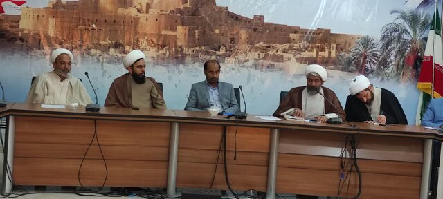 اجرای طرح مستورا «زندگی با آیهها» در استان کرمان اجرای طرح مستورا «زندگی با آیهها» در استان کرمان