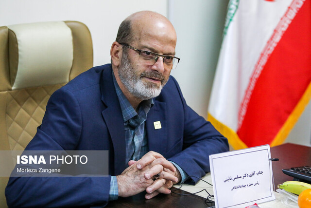 مسلمی نائینی: جهاد دانشگاهی نباید برای مجوز دارویی خاص یک سال بدود مسلمی نائینی: جهاد دانشگاهی نباید برای مجوز دارویی خاص یک سال بدود