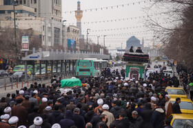تشییع پیکر آیتالله امامی کاشانی در حرم مطهر رضوی