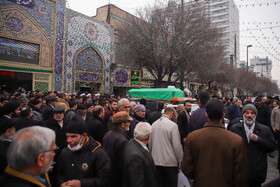 تشییع پیکر آیتالله امامی کاشانی در حرم مطهر رضوی