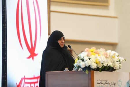 عکس دریافتی از وزارت بهداشت. خانواده؛ پایه سلامت فرد و جامعه است / جهان باید بتواند ویروسهای فرهنگی را هم مهار کند