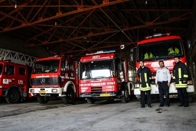 عکس خبر آرشیوی است آمادهباش ۱۷۰ آتشنشان برای مقابله با حوادث چهارشنبهسوری در سنندج