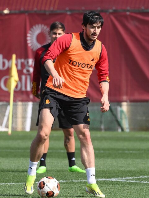 رم با تمام قوا برابر برایتون/ سردار نیمکتنشین میشود؟