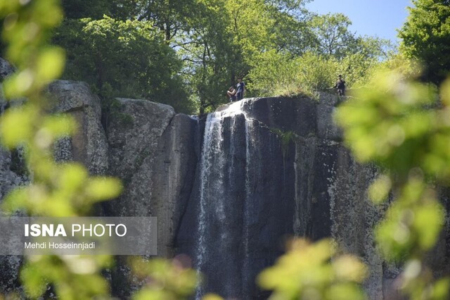 آبشار لاتون جاذبه ممتاز گردشگری بخش لوندویل شهرستان آستارا