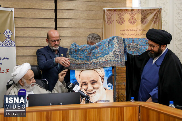 ویدیو/ قرآن را سر سفره بیاوریم ویدیو/ قرآن را سر سفره بیاوریم