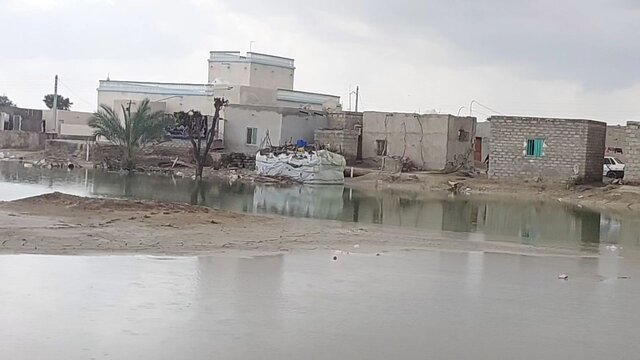 ۲۱ روستای چابهار در محاصره سیل و گرگروها