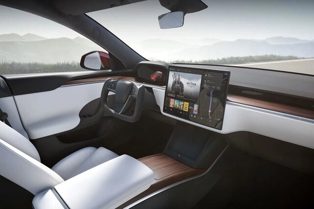 نمایشگرهای لمسی برای خودروها خطرناک هستند نمایشگرهای لمسی برای خودروها خطرناک هستند