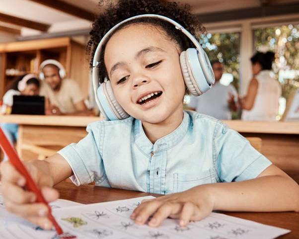 قصه صوتی؛ ویژگیها و تاثیرات آن