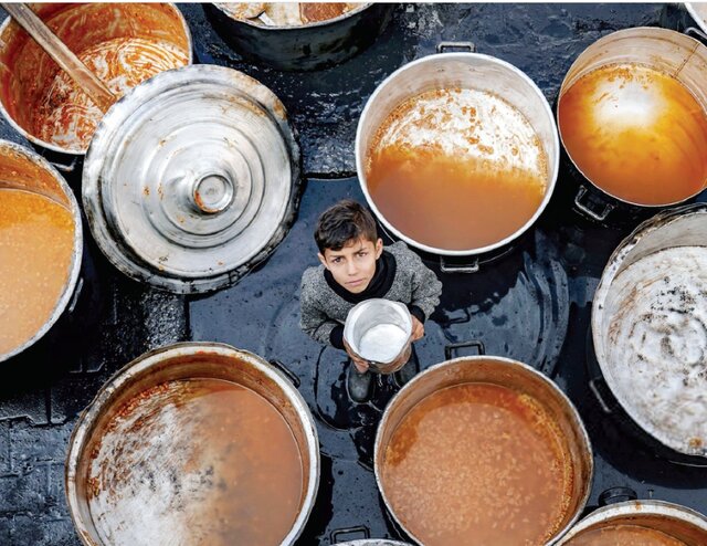 افطار با ظرف خالی افطار با ظرف خالی
