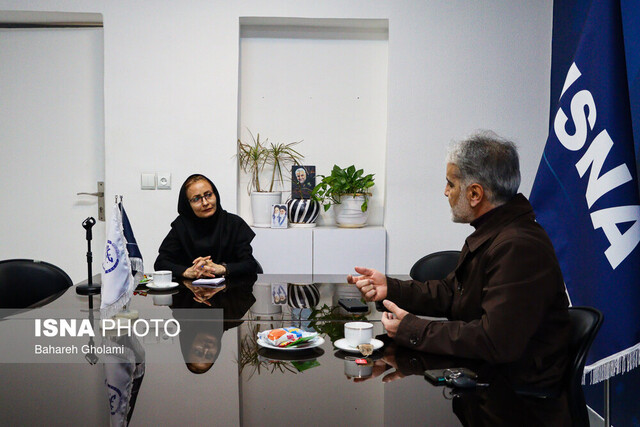 هنر را برای اسلام انجام میدهم / چرا انجمن خوشنویسان قرآنِ تراز ارائه نکرده است!؟