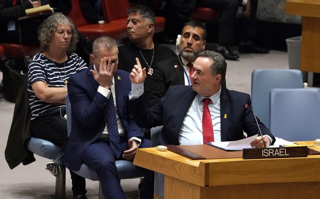 صهیونیستها: هیچ کس حرفهای ما را باور نمیکند/ توان تحمل این همه انتقادات جهانی را نداریم