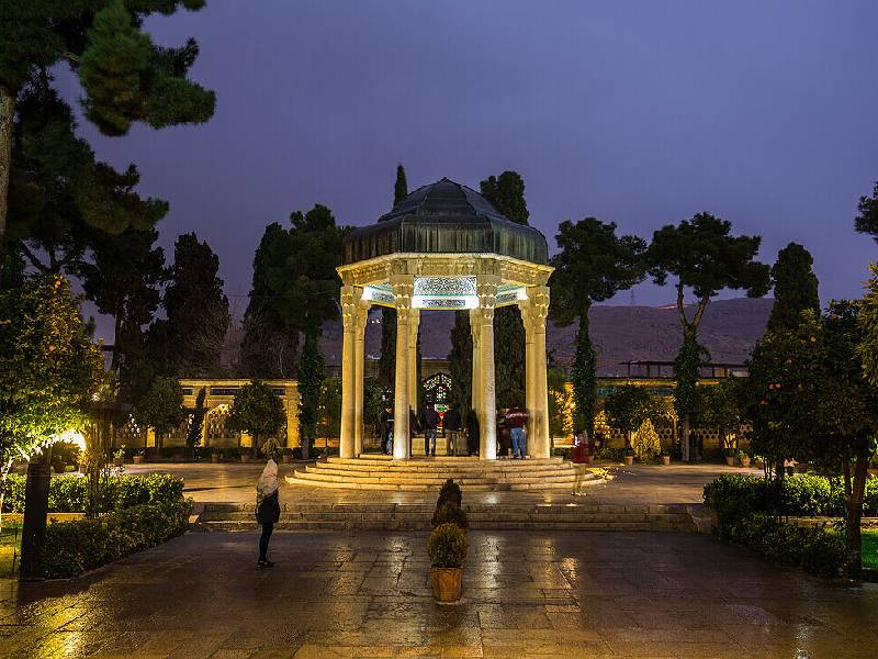 از شیراز به چه مقاصدی میتوان پرواز کرد