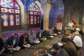 محفل قرآن کریم در مسجد نصیرالملک شیراز