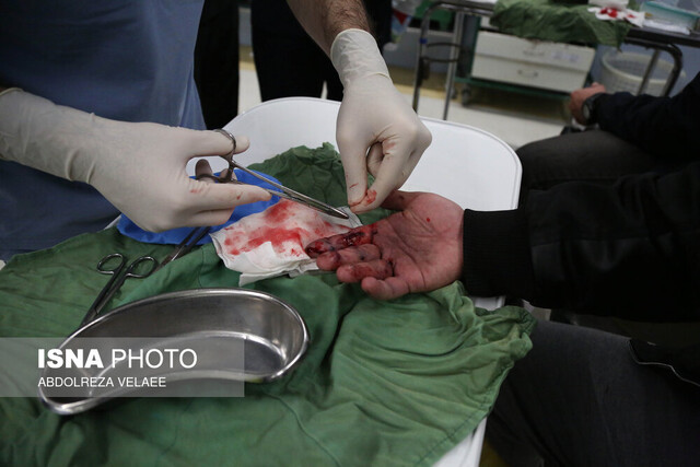 از حمله با چاقو به کارشناسان اورژانس تا خسارت به آتشنشانی